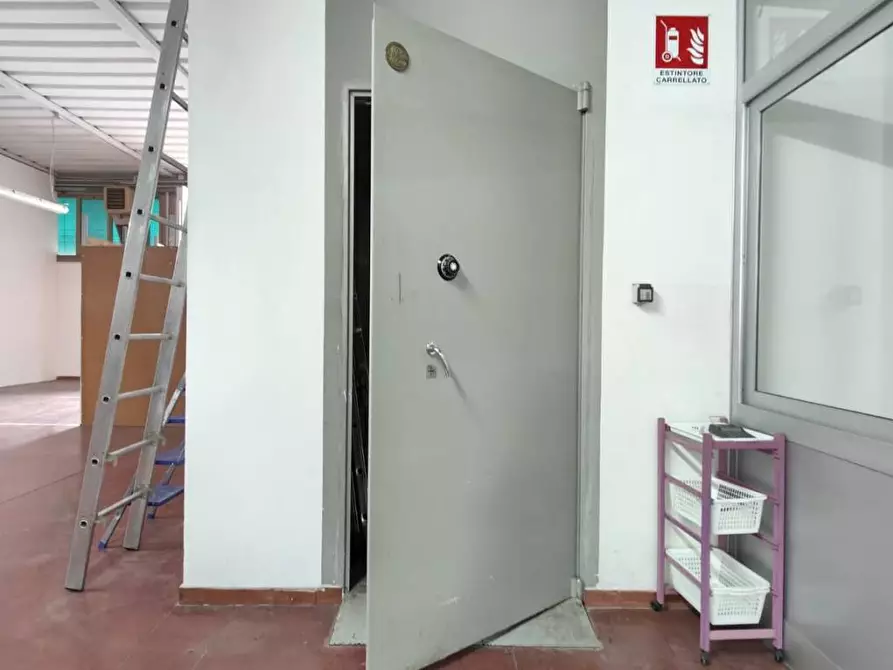 Immagine 17 di Capannone industriale in vendita  a Cerreto Guidi