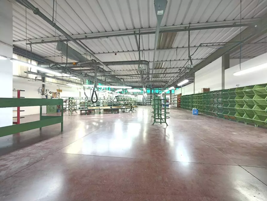 Immagine 14 di Capannone industriale in vendita  a Cerreto Guidi