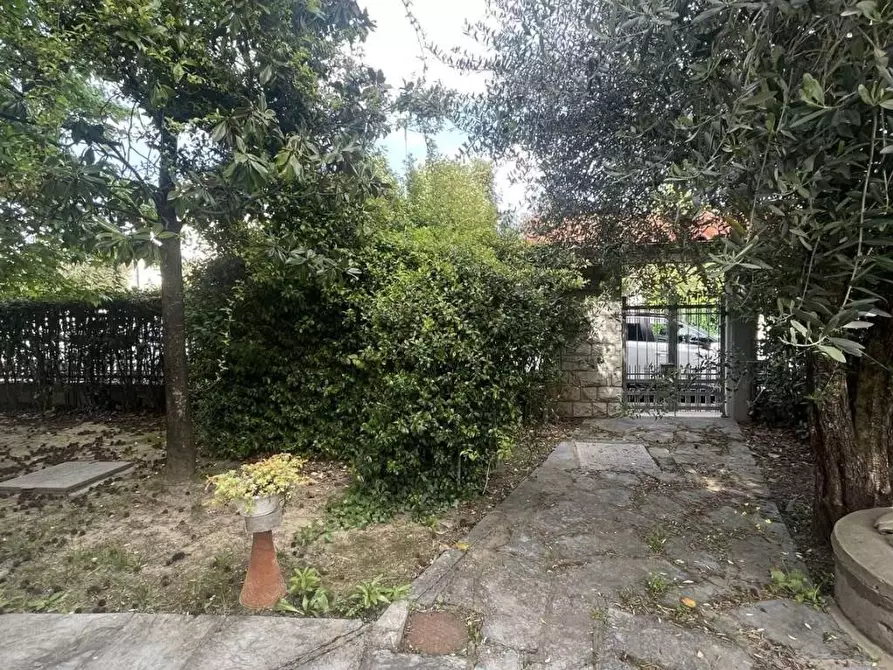 Immagine 33 di Appartamento in vendita  a Fucecchio