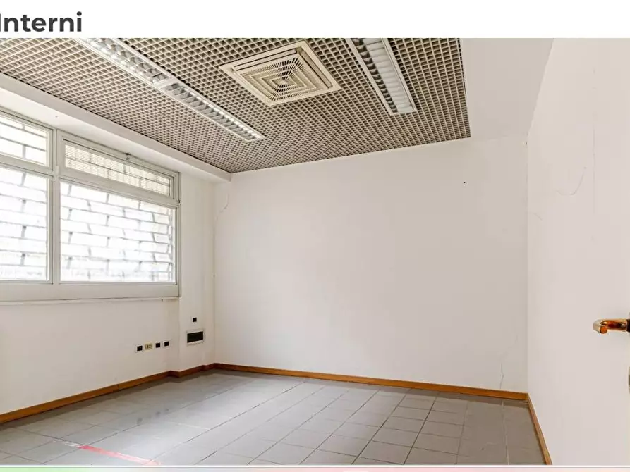 Immagine 11 di Ufficio in vendita  a Santa Croce Sull'arno