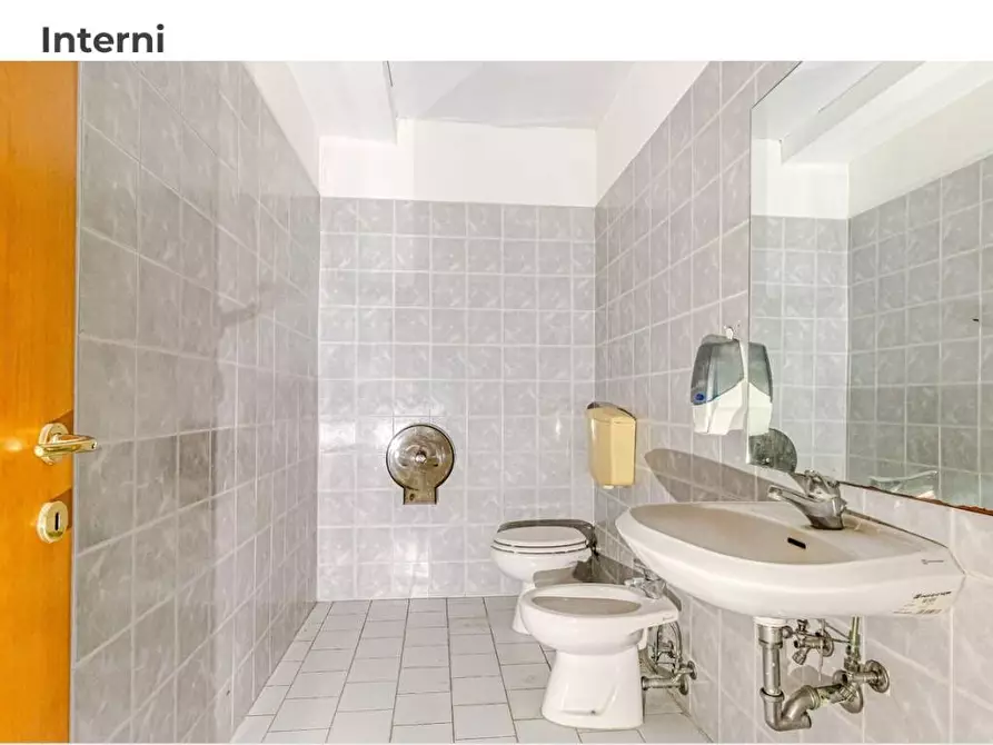 Immagine 5 di Ufficio in vendita  a Santa Croce Sull'arno