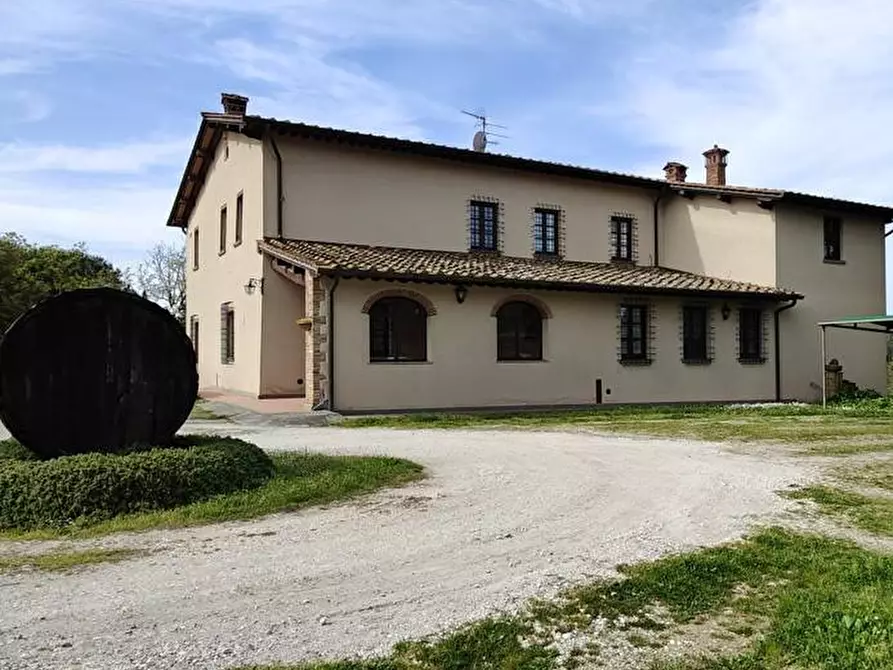 Immagine 2 di Villa in vendita  a Cerreto Guidi