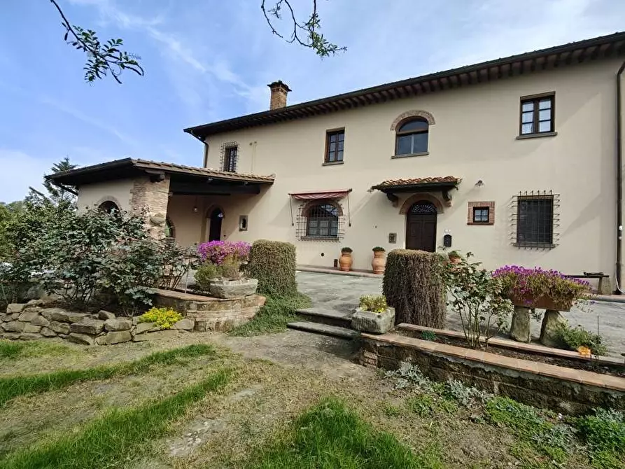 Immagine 3 di Villa in vendita  a Cerreto Guidi
