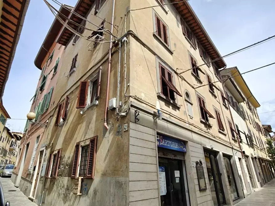 Immagine 1 di Palazzo in vendita  a Fucecchio