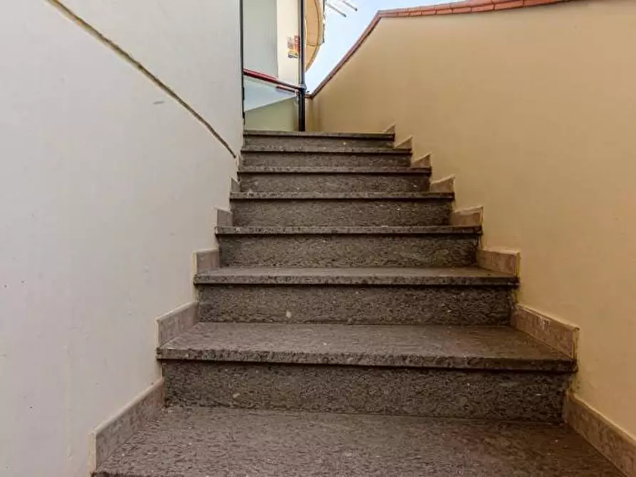 Immagine 37 di Ufficio in vendita  a Fucecchio