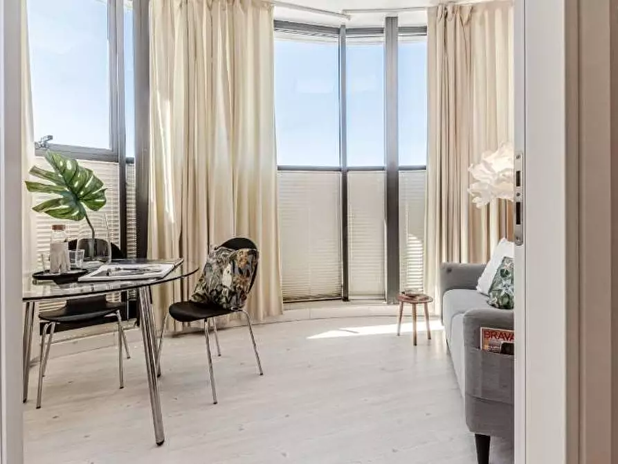 Immagine 32 di Ufficio in vendita  a Fucecchio