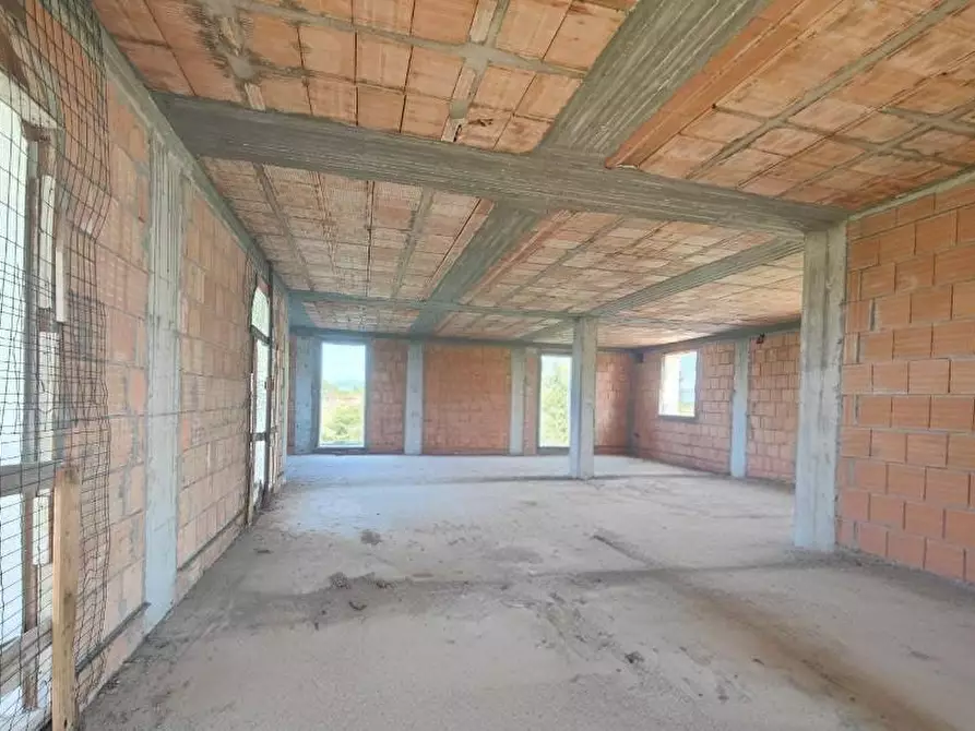 Immagine 4 di Villa in vendita  a Fucecchio