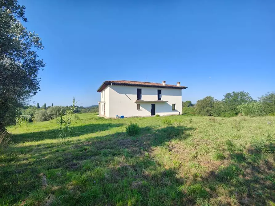 Immagine 10 di Villa in vendita  a Fucecchio