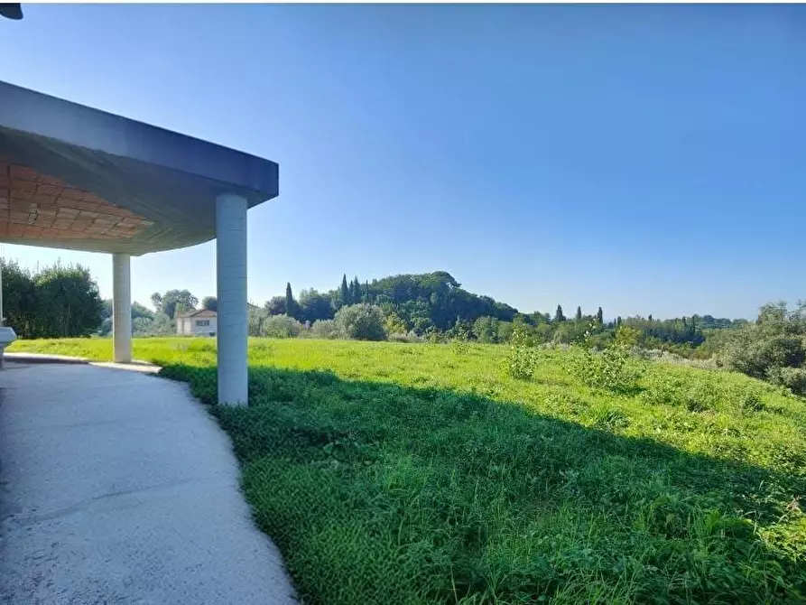 Immagine 3 di Villa in vendita  a Fucecchio