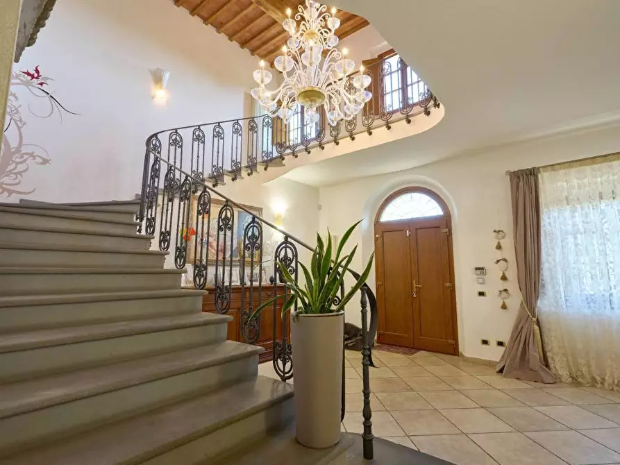 Immagine 10 di Villa in vendita  a Cerreto Guidi