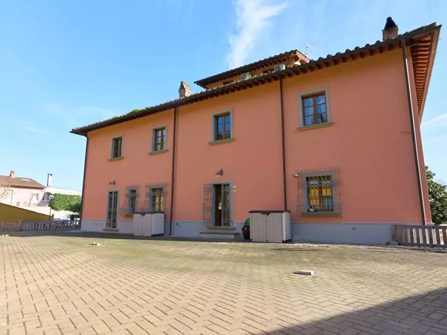 Immagine 9 di Villa in vendita  a Cerreto Guidi