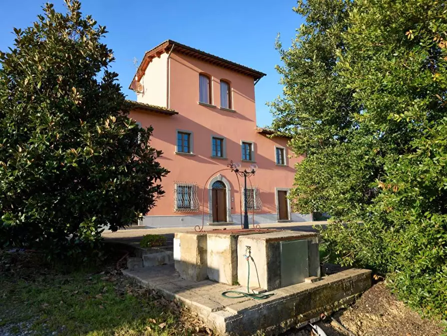 Immagine 3 di Villa in vendita  a Cerreto Guidi