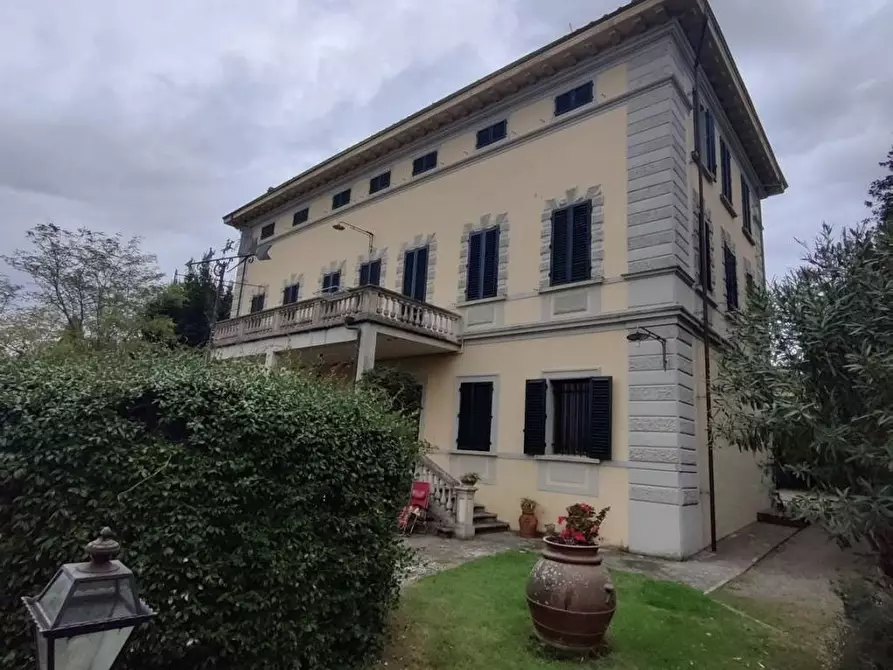 Immagine 1 di Villa in vendita  a San Miniato