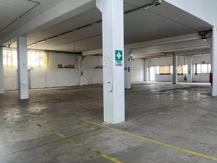 Immagine 18 di Capannone industriale in vendita  a San Miniato