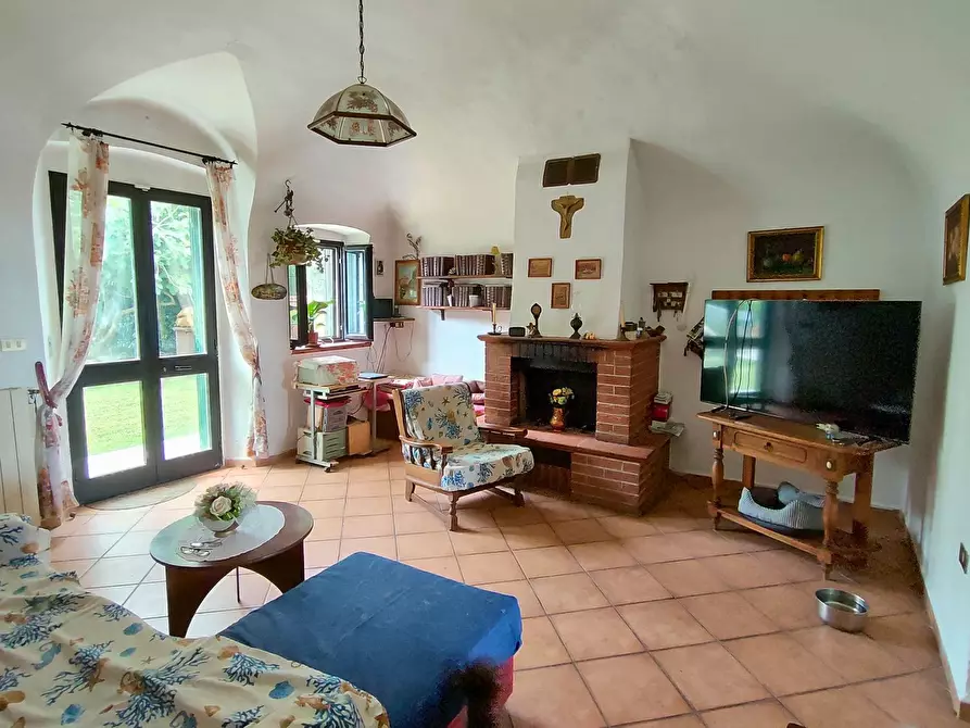 Immagine 1 di Villetta a schiera in vendita  a Pisa