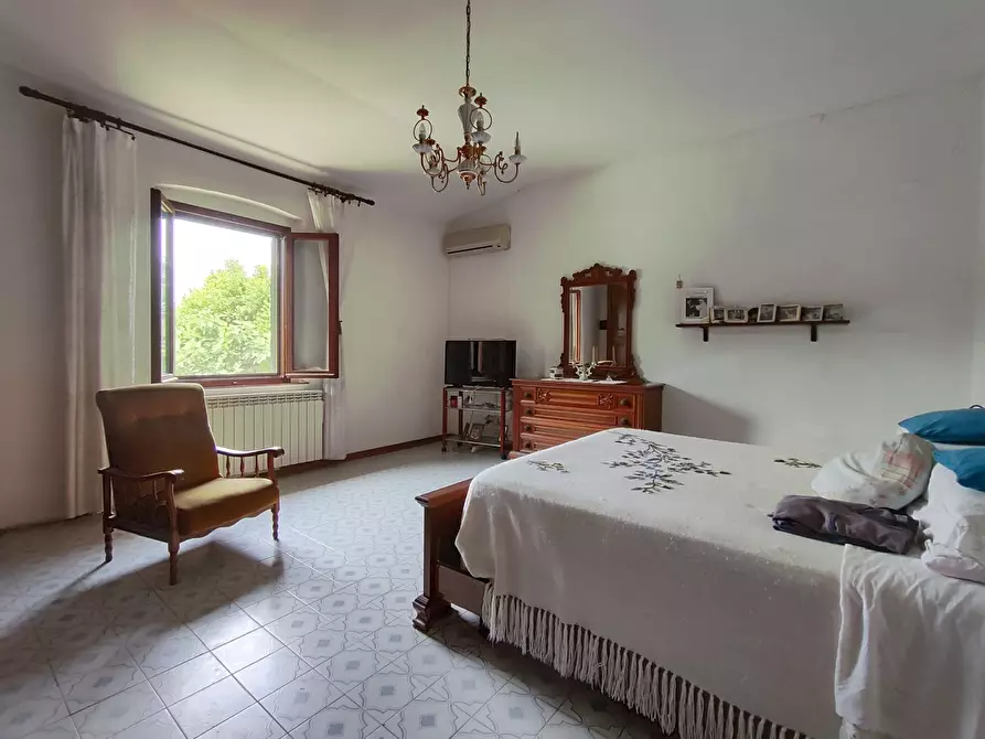 Immagine 11 di Villetta a schiera in vendita  a Pisa