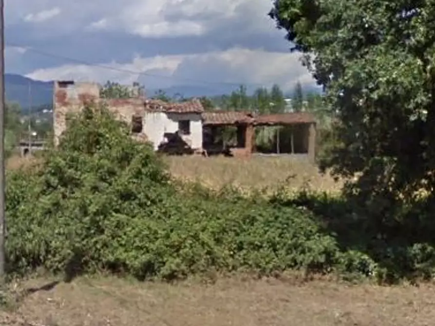 Immagine 3 di Rustico / casale in vendita  a Altopascio