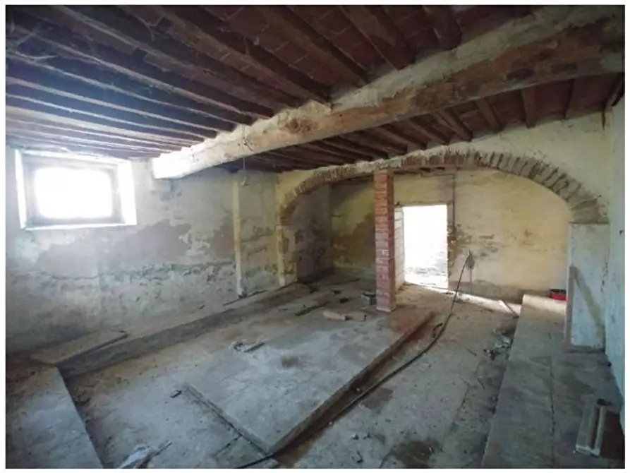 Immagine 26 di Villa in vendita  a Capannori