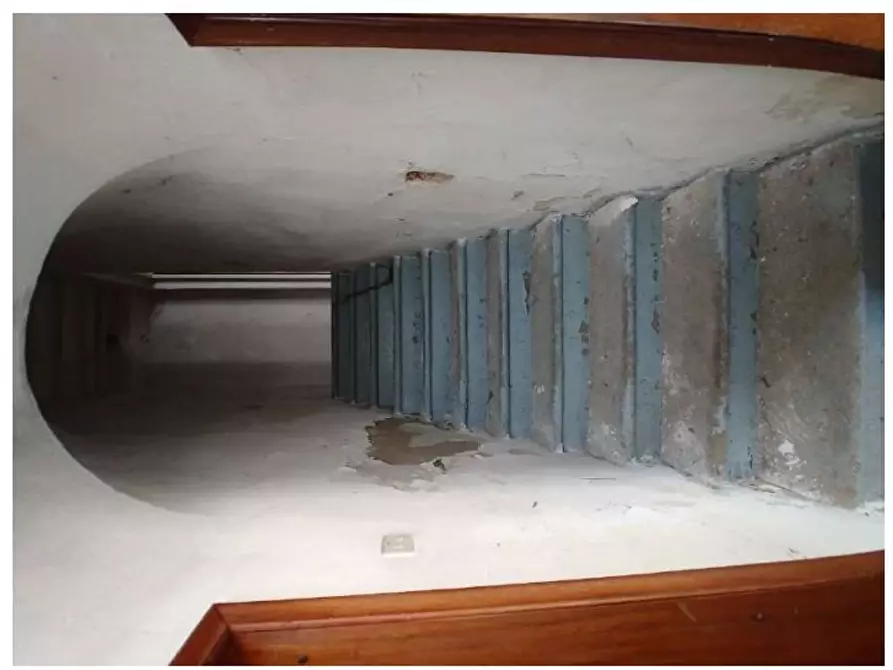 Immagine 24 di Villa in vendita  a Capannori