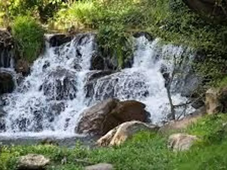 Immagine 31 di Villa in vendita  a Capannori