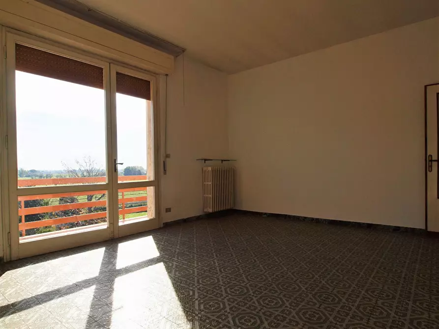 Immagine 2 di Appartamento in vendita  a San Giuliano Terme