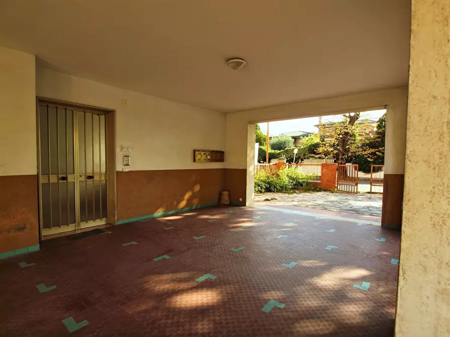 Immagine 14 di Appartamento in vendita  a San Giuliano Terme