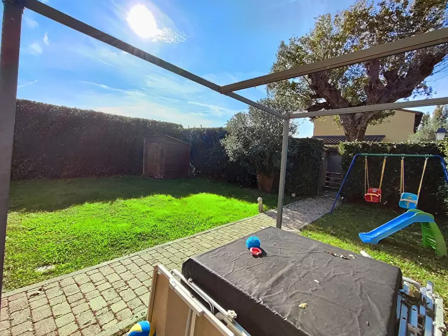 Immagine 4 di Villetta a schiera in vendita  a San Giuliano Terme