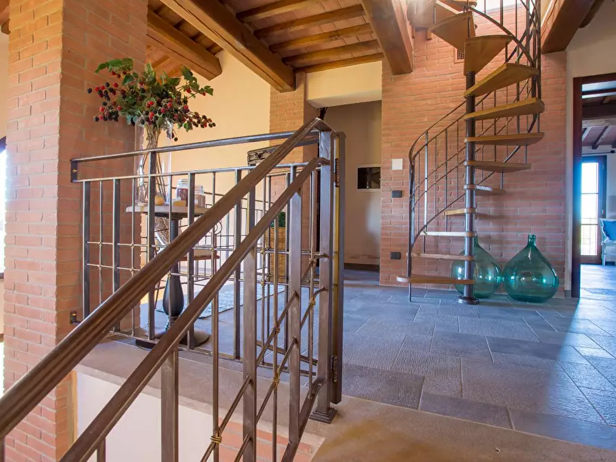 Immagine 28 di Villa in vendita  a Peccioli