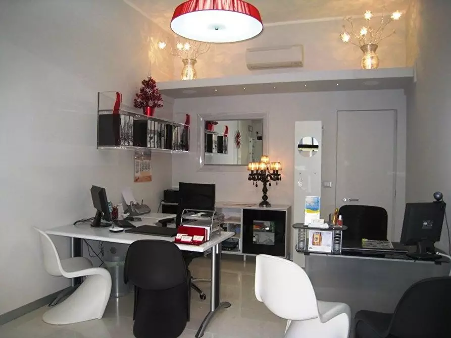 Immagine 28 di Villetta a schiera in vendita  a Viareggio