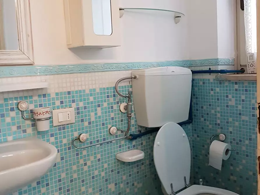 Immagine 25 di Villetta a schiera in vendita  a Viareggio