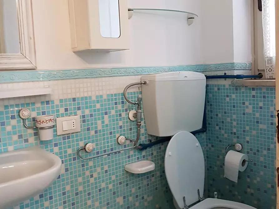 Immagine 11 di Villetta a schiera in vendita  a Viareggio