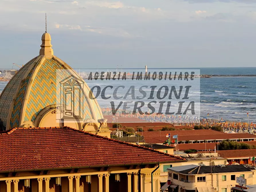 Immagine 28 di Villetta a schiera in vendita  a Viareggio