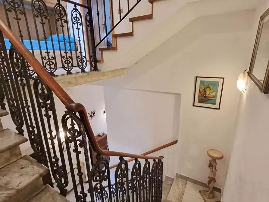 Immagine 16 di Villetta a schiera in vendita  a Viareggio