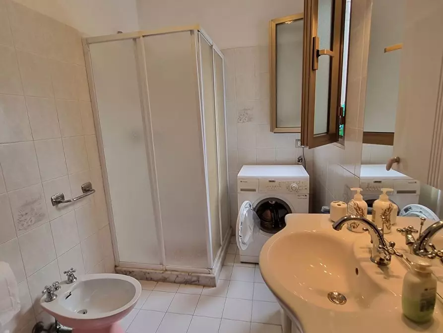 Immagine 22 di Villetta a schiera in vendita  a Viareggio