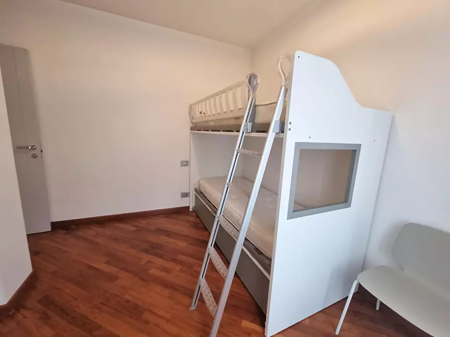 Immagine 19 di Appartamento in vendita  a Viareggio