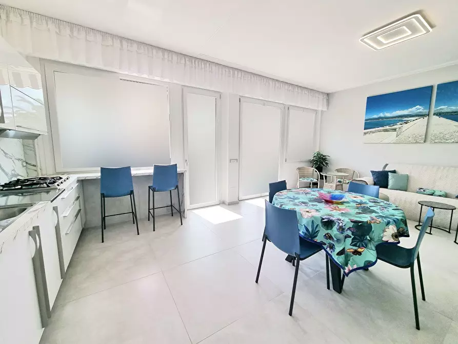 Immagine 2 di Appartamento in affitto  a Viareggio