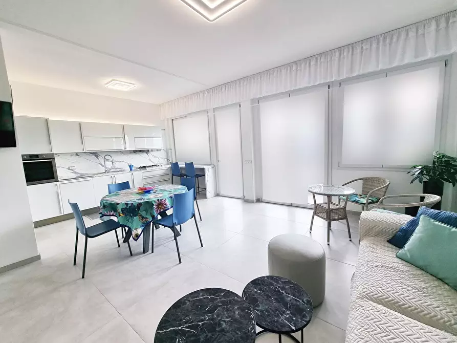 Immagine 4 di Appartamento in affitto  a Viareggio