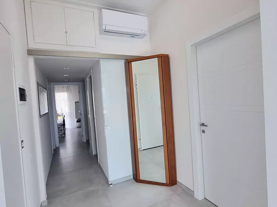 Immagine 10 di Appartamento in affitto  a Viareggio