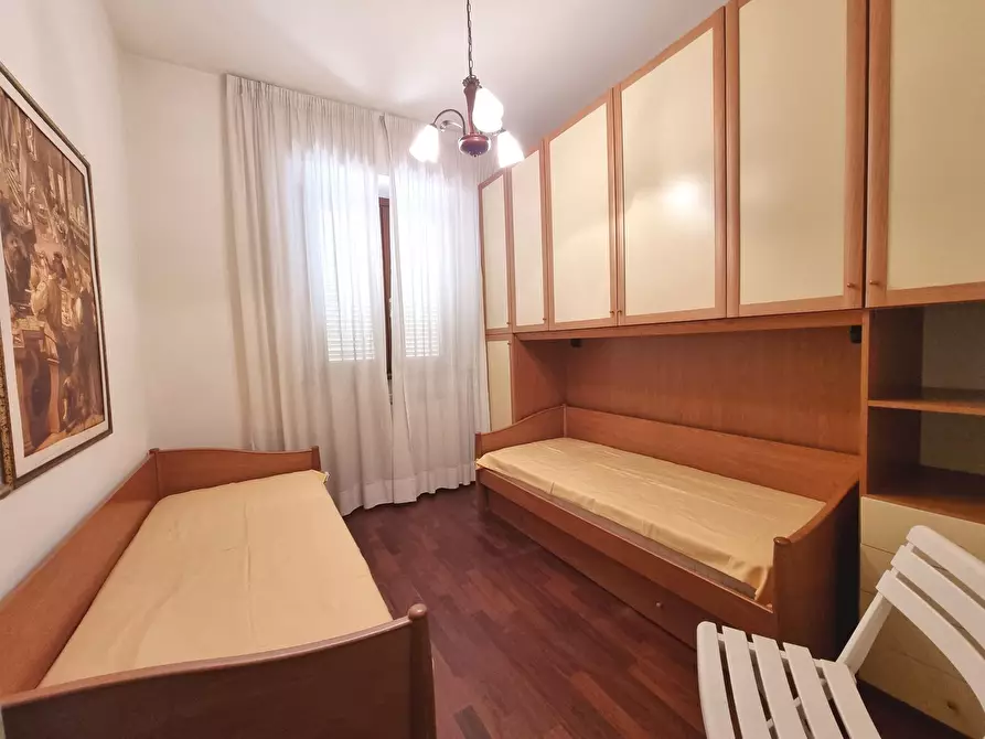 Immagine 10 di Appartamento in affitto  a Viareggio