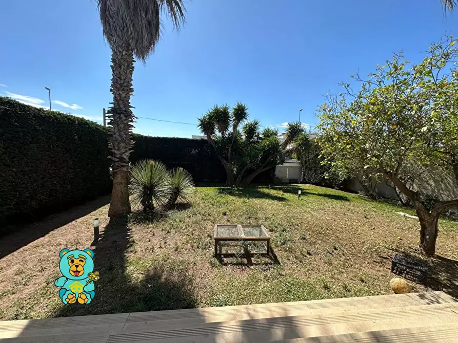 Immagine 18 di Villa in vendita  a Melendugno