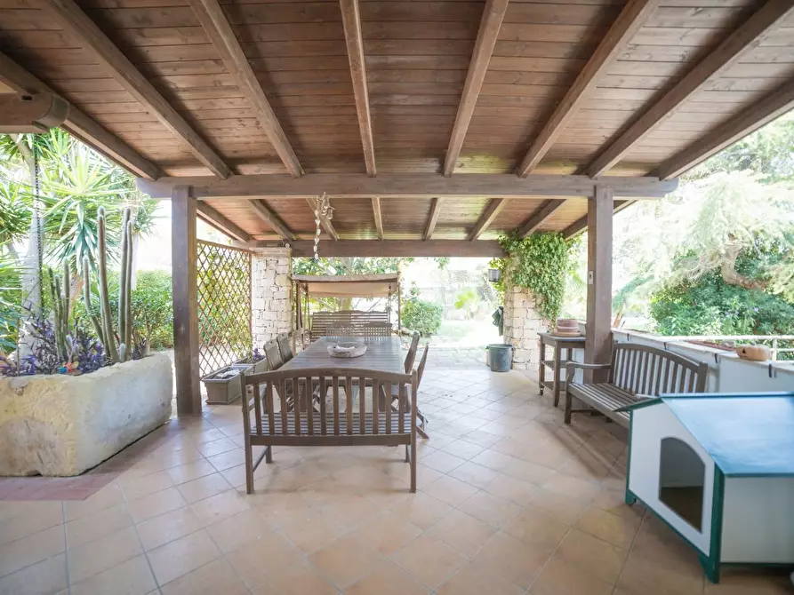 Immagine 25 di Villa in vendita  a Lizzanello