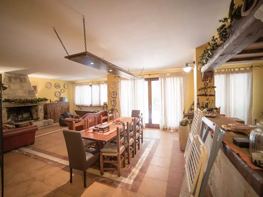 Immagine 88 di Villa in vendita  a Lizzanello