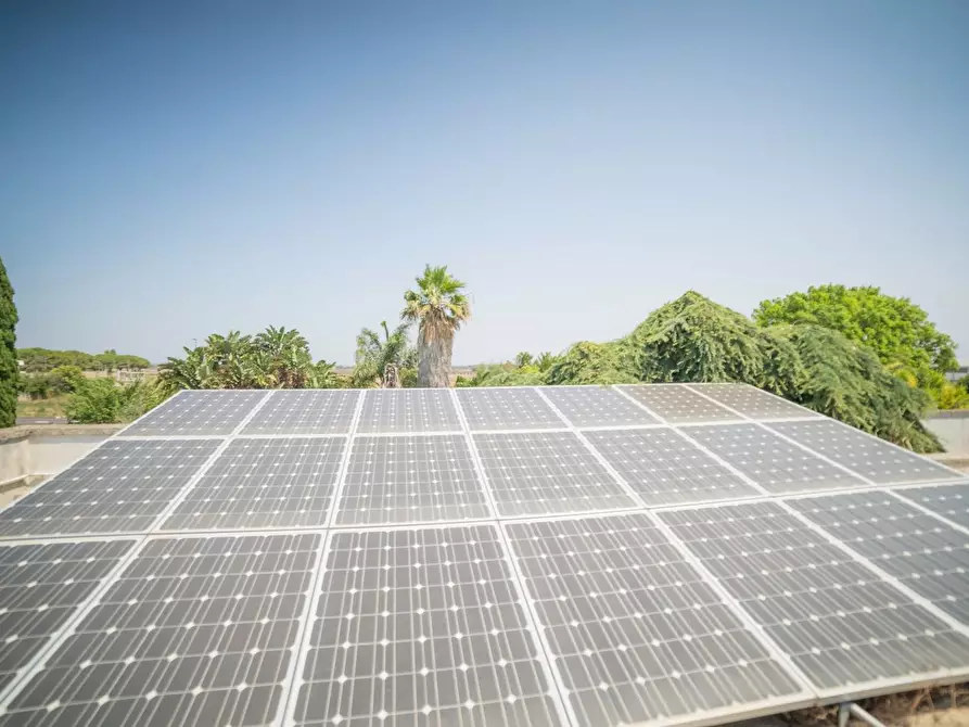 Immagine 118 di Villa in vendita  a Lizzanello