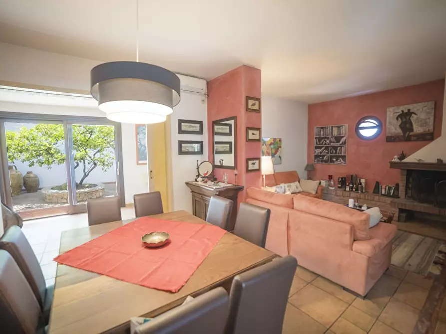 Immagine 65 di Villa in vendita  a Lizzanello