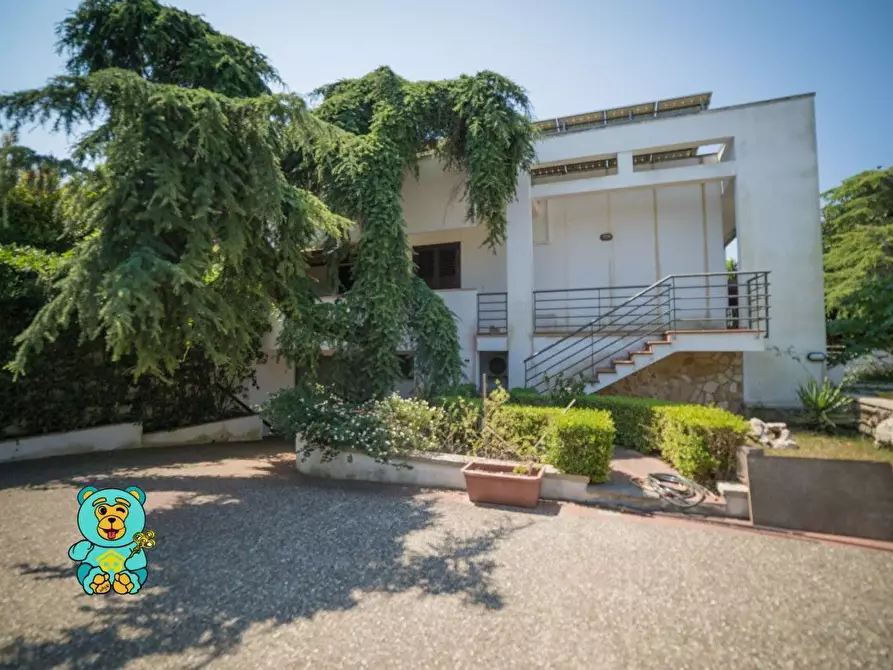 Immagine 5 di Villa in vendita  a Lizzanello