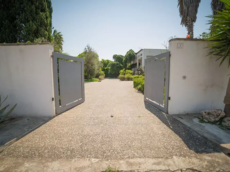 Immagine 24 di Villa in vendita  a Lizzanello