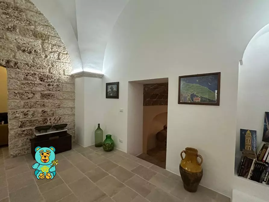 Immagine 36 di Palazzo in vendita  a Soleto