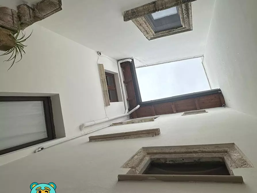 Immagine 80 di Palazzo in vendita  a Soleto