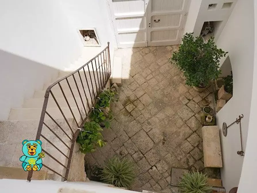 Immagine 7 di Palazzo in vendita  a Soleto