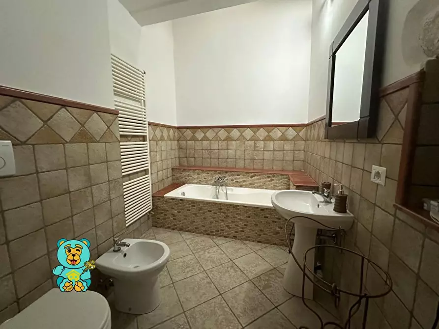 Immagine 54 di Palazzo in vendita  a Soleto